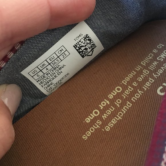 Brand New Toms Women's 6 - Picture 3 of 3